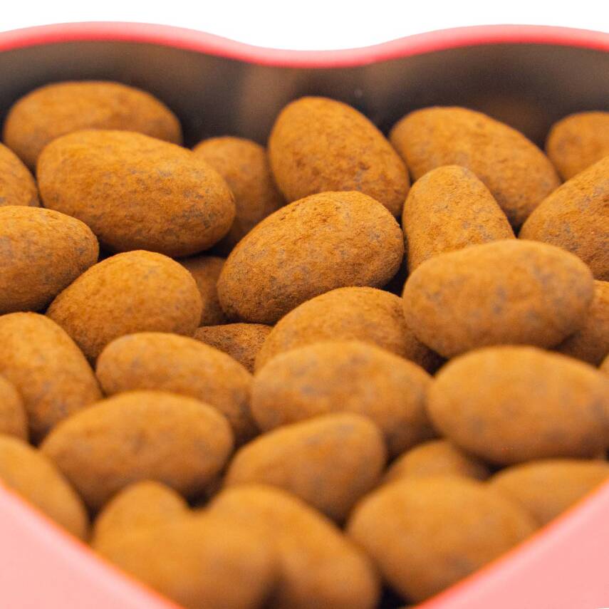 Elamore Şeker İlavesiz, Glütensiz, Vegan Premium Antep Fıstıklı Bitter Çikolata - Pembe Küçük Kalp Metal Kutu,80 gr - 3